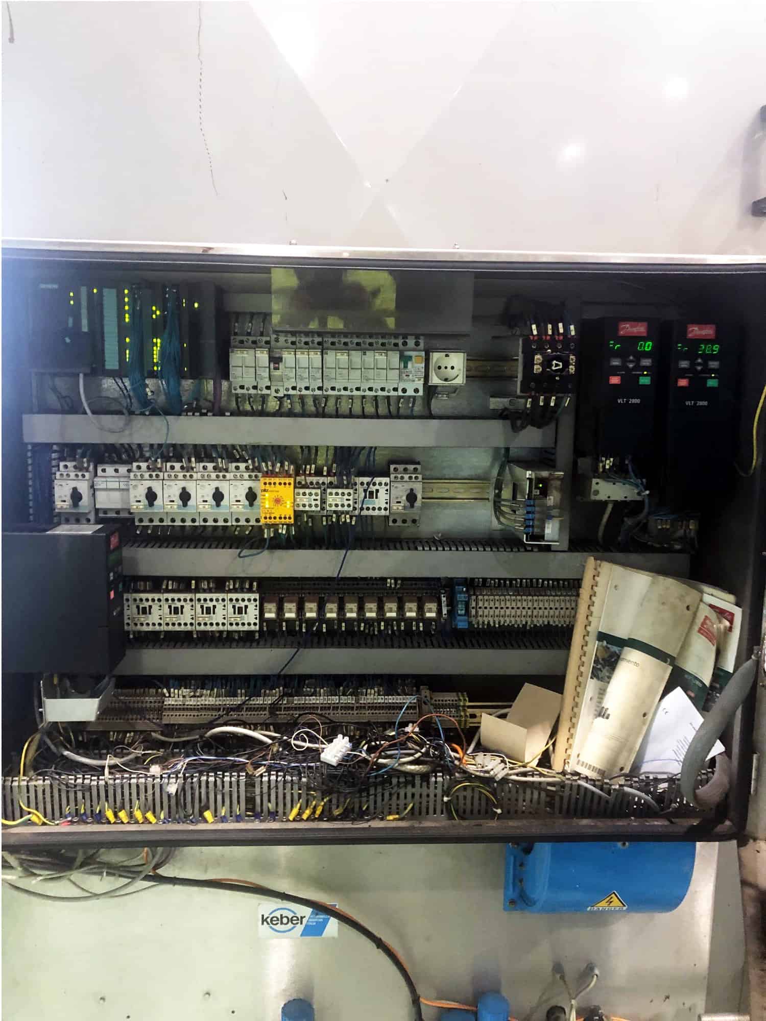 Back view of Keber 3 Head 