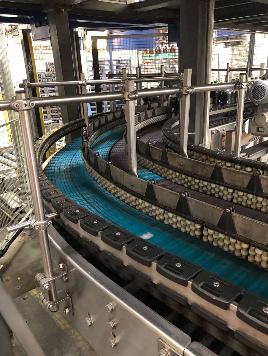 Working room of Baumer V70/33 