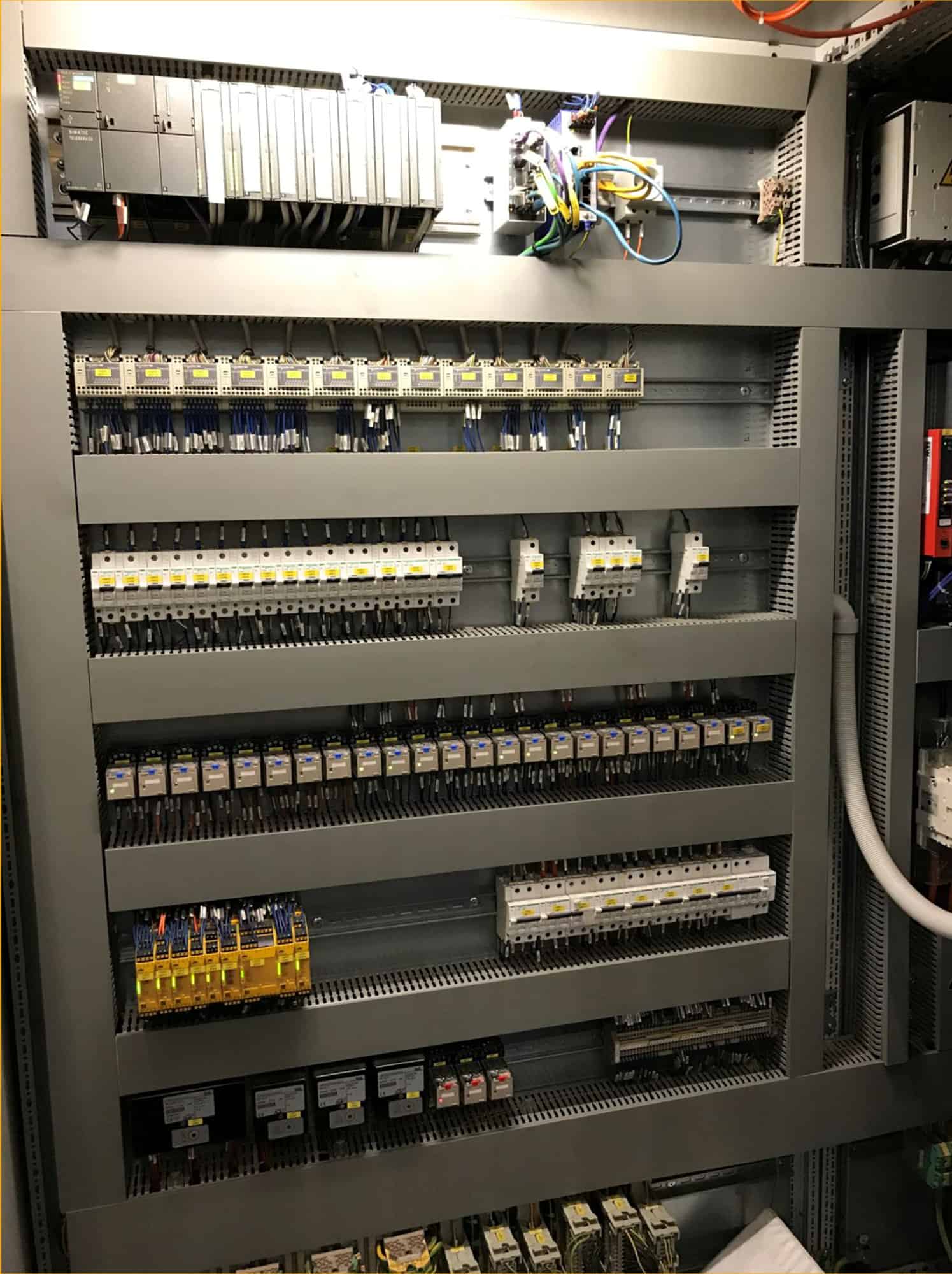 Back view of MSK MSK 381 