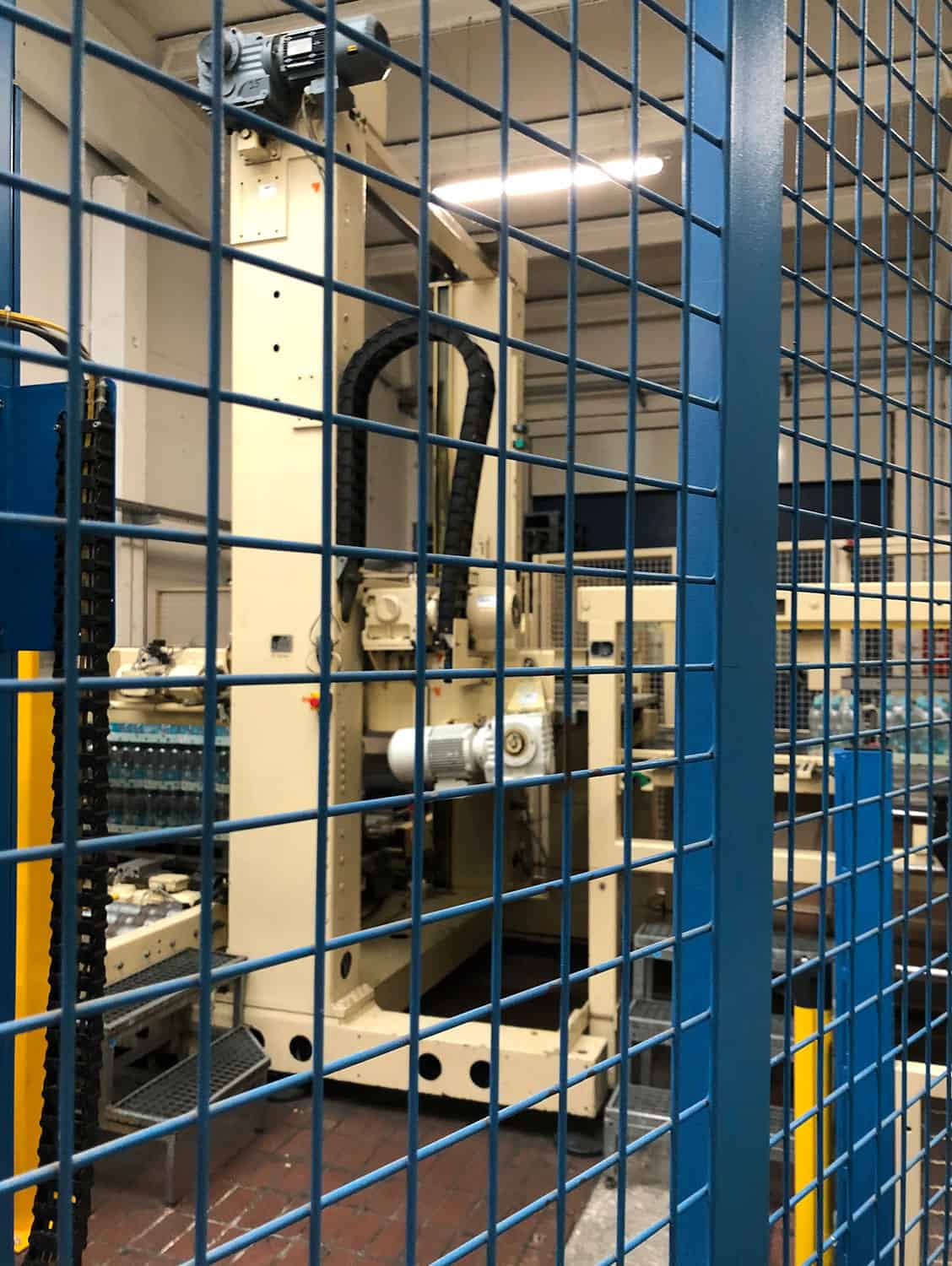 Side view of Kettner Pressant Universal 